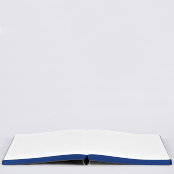 Preview: Nuuna, Notizbuch,Flex-Cover aus recyceltem Leder Seiten Punktraster,schwarz,blau,weiss, bedruckt  A LINE IS A DOTl, geöffnet